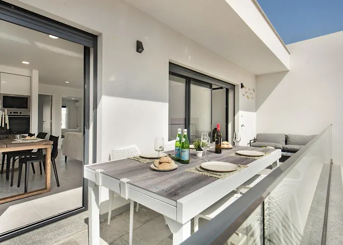 Sunny アパート カバナス・デ・タビラ