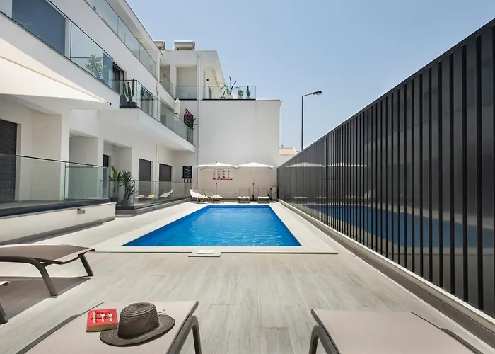 Sunny * カバナス・デ・タビラ