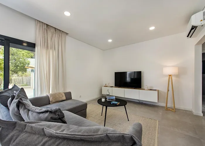 Sunny カバナス・デ・タビラ